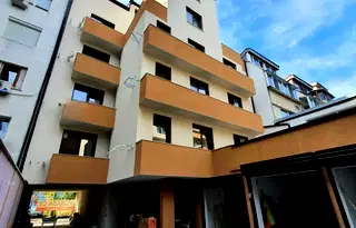 Тристаен апартамент във Варна, Лятно кино Тракия