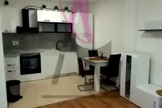 апартамент във Варна, Лятно кино Тракия