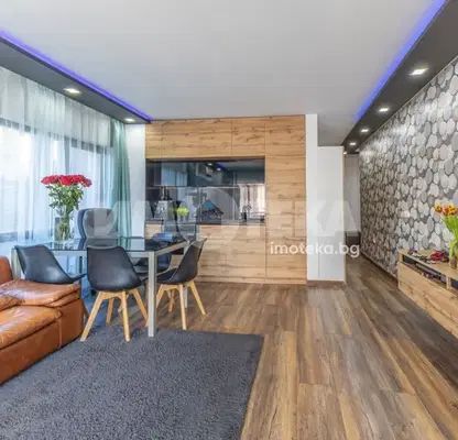 Снимка 2 — Тристаен апартамент 105 кв.м в м-т Пчелина, Варна с тераса