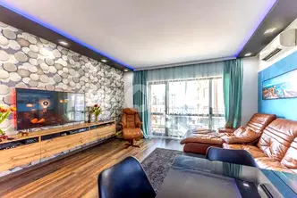 Тристаен апартамент 105 кв.м в м-т Пчелина, Варна с тераса
