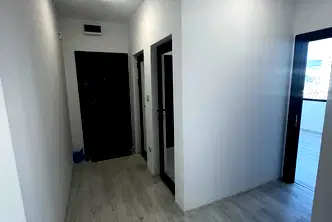 Тристаен апартамент с южно изложение в Младост 1, Варна