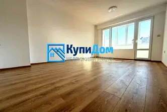 Тристаен апартамент с две тераси в Младост 1, Варна
