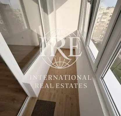 Photo 2 — 3-bedroom apartment in Varna, Mladost 1