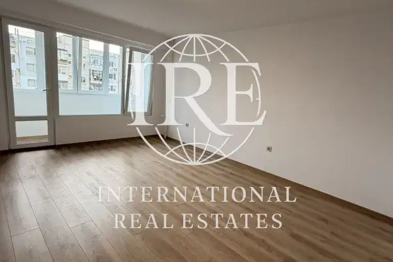 3-bedroom apartment in Varna, Mladost 1