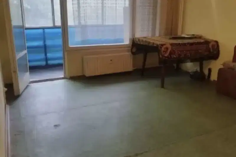 Тристаен апартамент в Младост 1, Варна с асансьор и видеонаблюдение