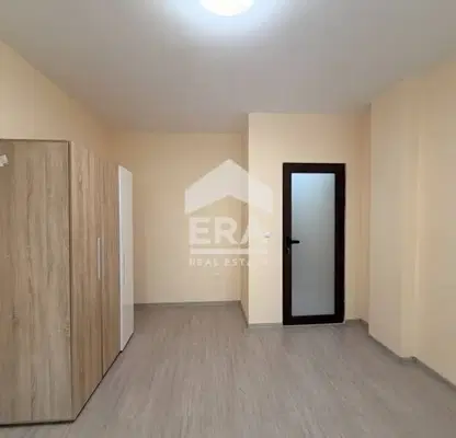 Снимка 2 — Двустаен апартамент с южно изложение в Младост 1, Варна