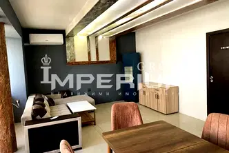 Тристаен апартамент с тераса в Младост 1, Варна