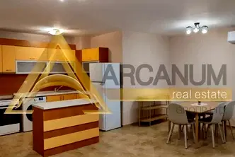 Тристаен апартамент с две тераси в района на Окръжна болница, Варна