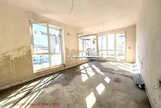 Едностаен апартамент в Погреби, Варна с две тераси
