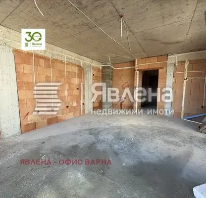 Снимка 5 — Двустаен апартамент във Варна, Погреби