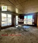 Двустаен апартамент във Варна, Погреби