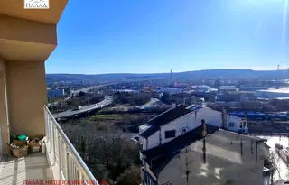 Двустаен апартамент с панорамна тераса в Погреби, Варна
