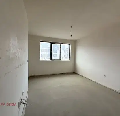 Снимка 4 — Тристаен апартамент с панорамна тераса в Погреби, Варна