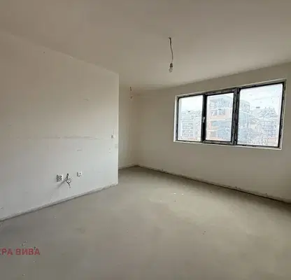 Снимка 5 — Тристаен апартамент с панорамна тераса в Погреби, Варна