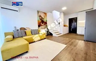 Двустаен апартамент във Варна, Погреби