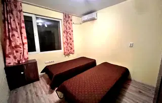 Тристаен апартамент с две тераси в Погреби, Варна
