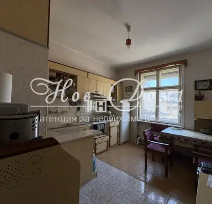 Photo 2 — 4-bedroom apartment in Varna, Pogrebi