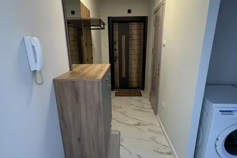 Тристаен апартамент във Варна, Трошево