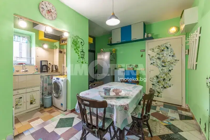 Three-room apartment with two bedrooms in Varna, Troshevo