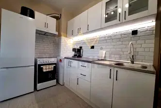 Обзаведена гарсониера в Трошево, Варна с тераса