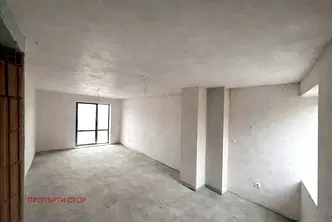 Двустаен апартамент на партер във Варна, Виница с голяма дневна