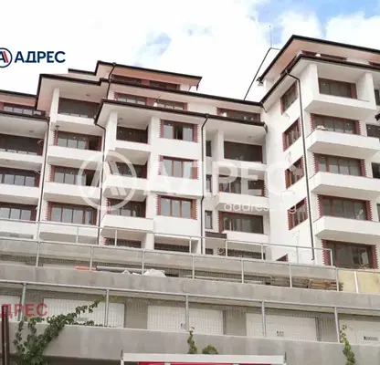Снимка 2 — Двустаен апартамент във Варна, Виница с тераса