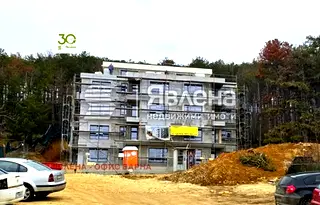 Тристаен апартамент във Варна, Виница