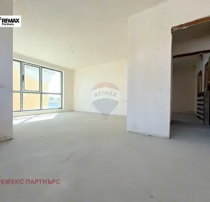 Photo 3 — Three-room apartment with panoramic terrace in Vinitsa, Varna