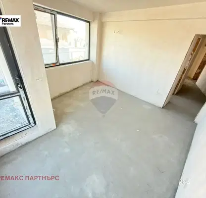 Photo 4 — Three-room apartment with panoramic terrace in Vinitsa, Varna