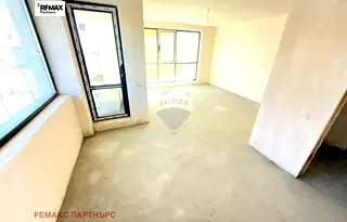 Тристаен апартамент с панорамна тераса във Виница, Варна
