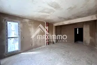 Тристаен апартамент с паркомясто във Виница, Варна