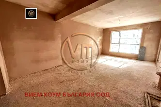 Тристаен апартамент с паркомясто във Виница, Варна