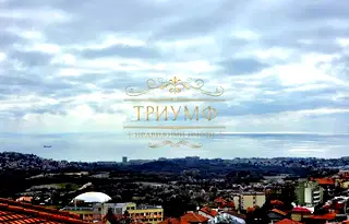 Просторен 4-стаен апартамент във Виница с две тераси