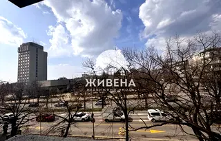 3-стаен апартамент в центъра на Варна с две тераси