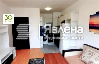Двустаен апартамент с тераса във Варна, Владислав Варненчик