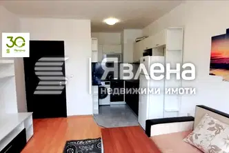 Двустаен апартамент с тераса във Варна, Владислав Варненчик