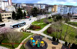 Тристаен апартамент с панорамна гледка във Варна, Владислав Варненчик