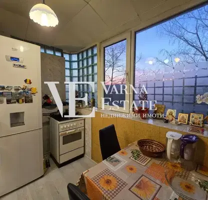 Photo 3 — 2-bedroom apartment in Varna, Vladislav Varnenchik 1