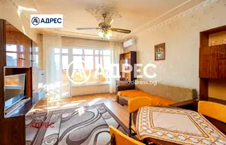 Двустаен апартамент с голяма тераса във Възраждане 1, Варна