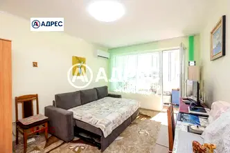 Двустайен апартамент с тераса в кв. Възраждане 1, Варна