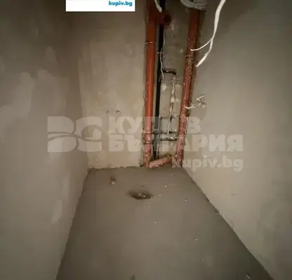 Снимка 4 — Тристаен апартамент с тераса в кв. Възраждане 2, Варна