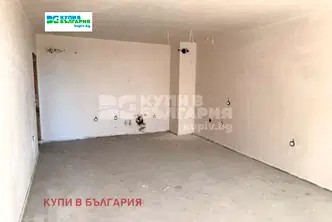 Тристаен апартамент с тераса в кв. Възраждане 2, Варна