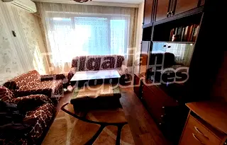 Двустаен апартамент в Възраждане 2, Варна с остъклена тераса