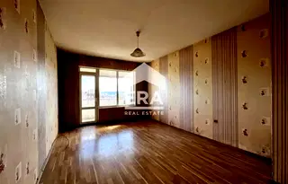 Двустаен апартамент с две тераси в кв. Възраждане 4, Варна
