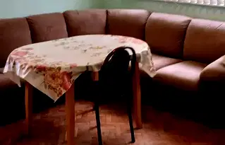 Тристаен апартамент в Зимно кино Тракия, Варна с тераса