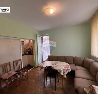 Снимка 4 — Тристаен апартамент с тераса в Зимно кино Тракия, Варна
