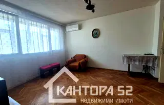 Четиристаен апартамент с южна тераса в Зимно кино Тракия, Варна