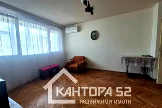 Четиристаен апартамент с южна тераса в Зимно кино Тракия, Варна