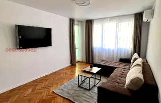 Четиристаен апартамент в Зимно кино Тракия, Варна с три тераси