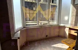Тристаен апартамент с тераса в Зимно кино Тракия, Варна
